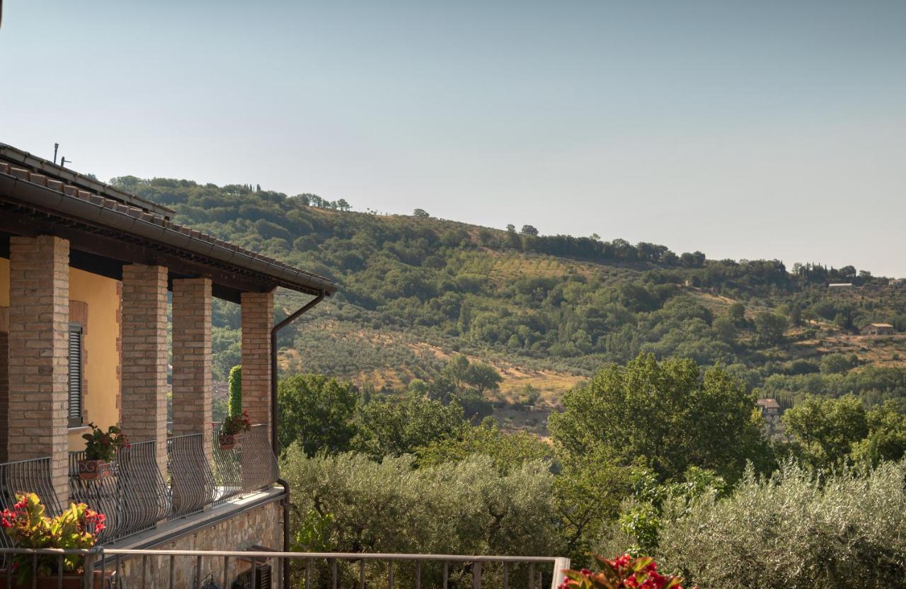 Agriturismo La Rocca Assisi Петриньяно Экстерьер фото