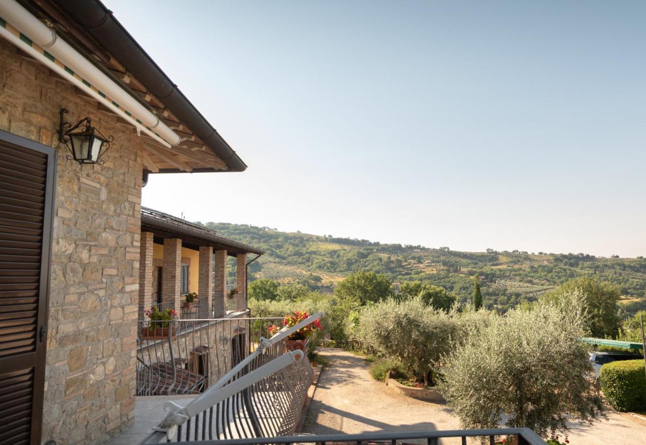 Agriturismo La Rocca Assisi Петриньяно Экстерьер фото