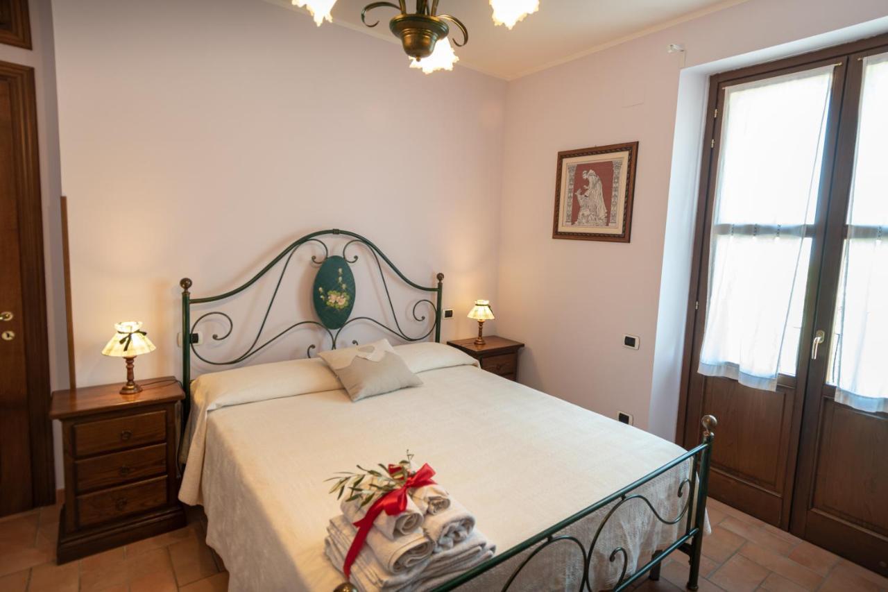 Agriturismo La Rocca Assisi Петриньяно Экстерьер фото
